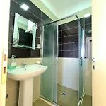 Lura 3 * Durrës